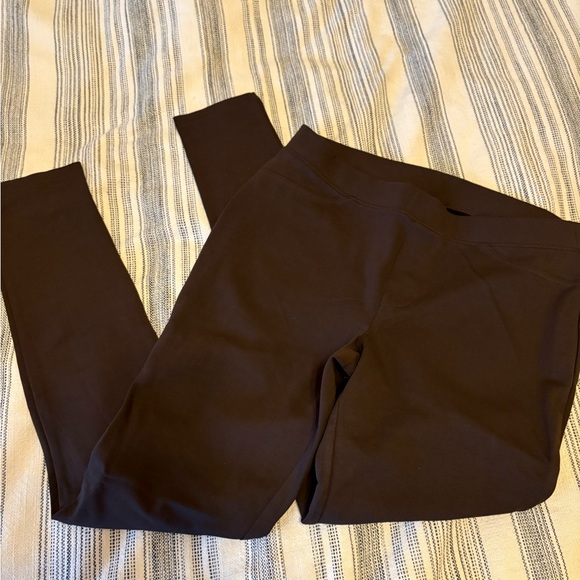 NEW with tags HUE Ponte Leggings - Picture 1 of 4